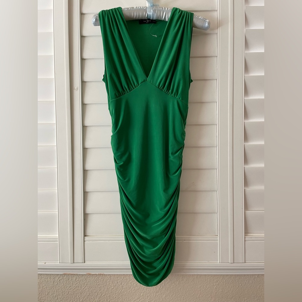 Saints 21 green Sleeveless Ruched Sides Dress Size Medium